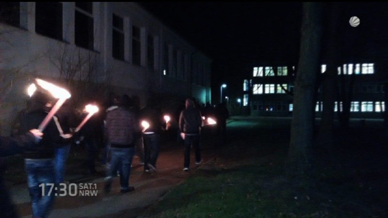 Bannmeile um Asylheim (Foto: SAT.1 NRW)