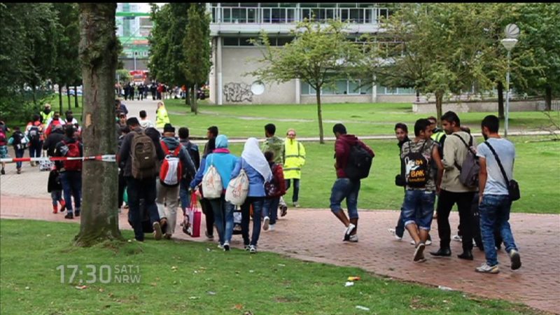 Was hat NRW vom Flüchtlingsgipfel (Foto: SAT.1 NRW)