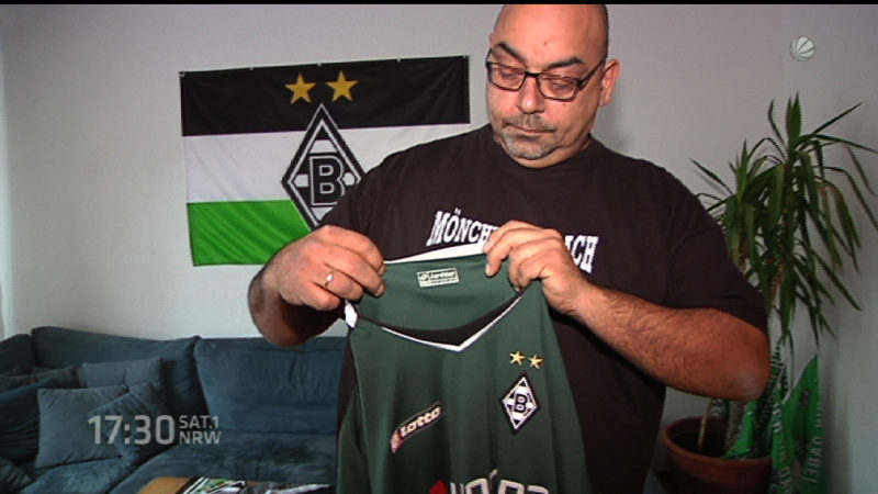 Fan fordert Trikots in XXXXXL (Foto: SAT.1 NRW)