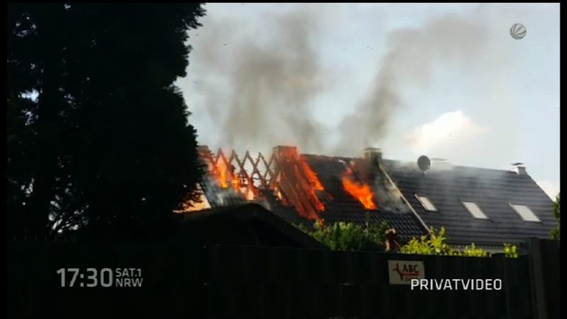 Schimmel nach Brand im Nachbarhaus (Foto: SAT.1 NRW)