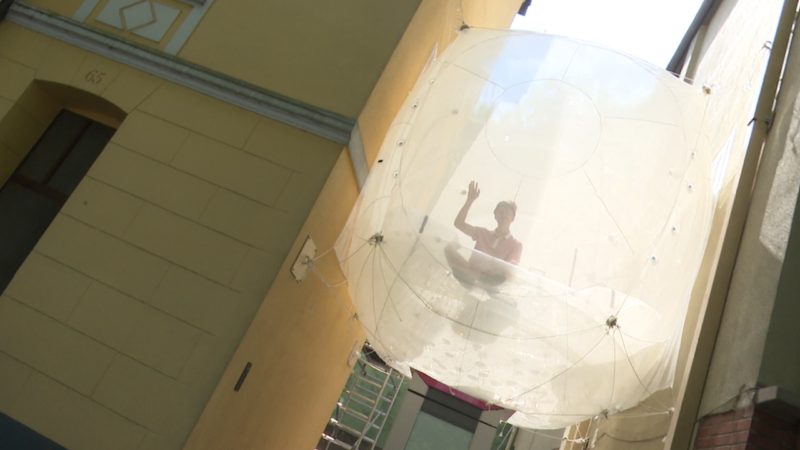 Ballon als Wohnung (Foto: SAT.1 NRW)