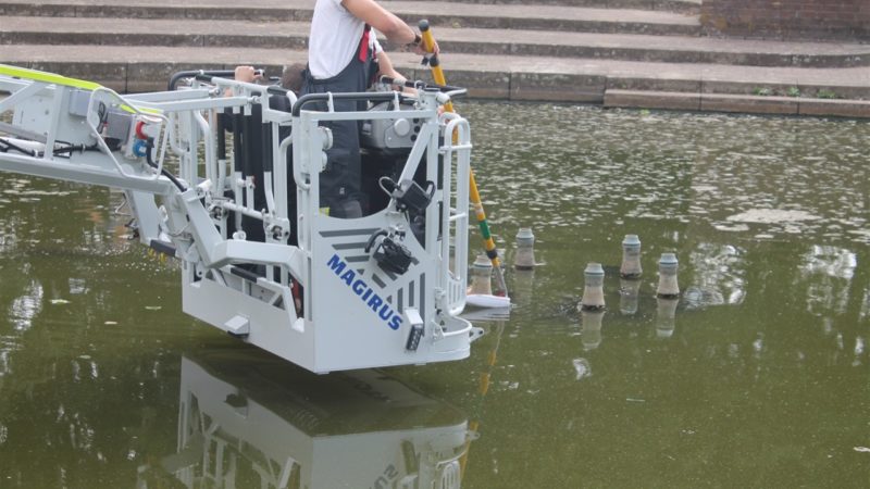 Kinder-Motorboot gerettet (Foto: SAT.1 NRW)