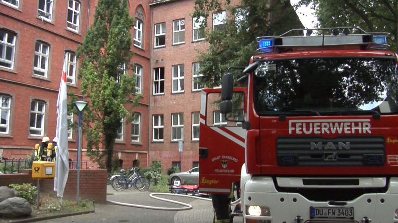 Feuer im Flüchtlingsheim (Foto: SAT.1 NRW)