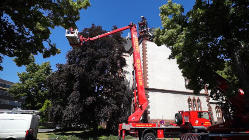 Feuerwehr rettet Feuerwehr (Foto: SAT.1 NRW)