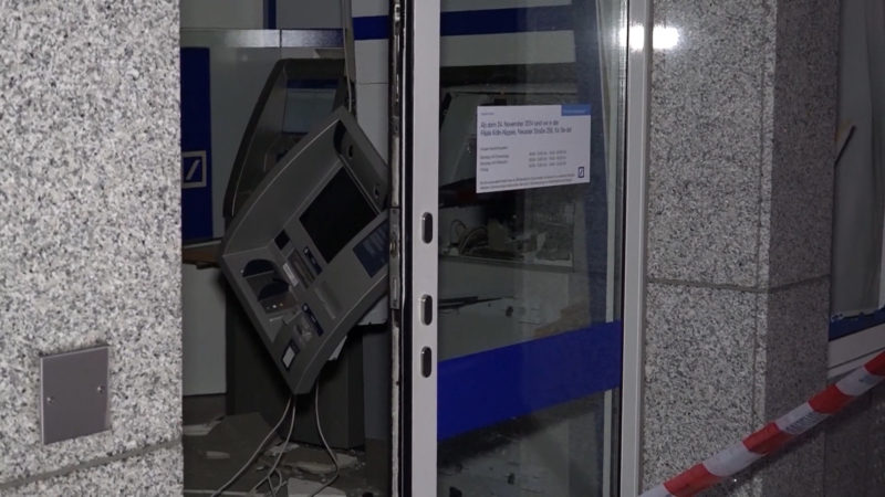 Video zeigt Automatengangster in Köln (Foto: SAT.1 NRW)