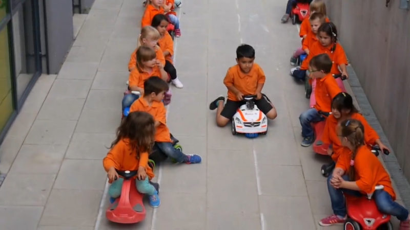 Rettungsgasse kinderleicht (Foto: SAT.1 NRW)
