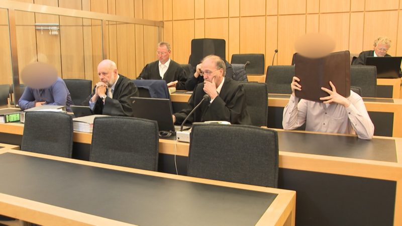 Feuerwehrleute als Brandstifter? (Foto: SAT.1 NRW)