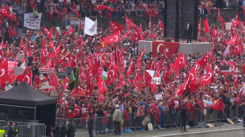 Pro-Erdogan-Demo in Köln (Foto: SAT.1 NRW)