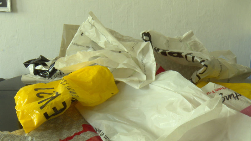 Tschüss Plastiktüten (Foto: SAT.1 NRW)