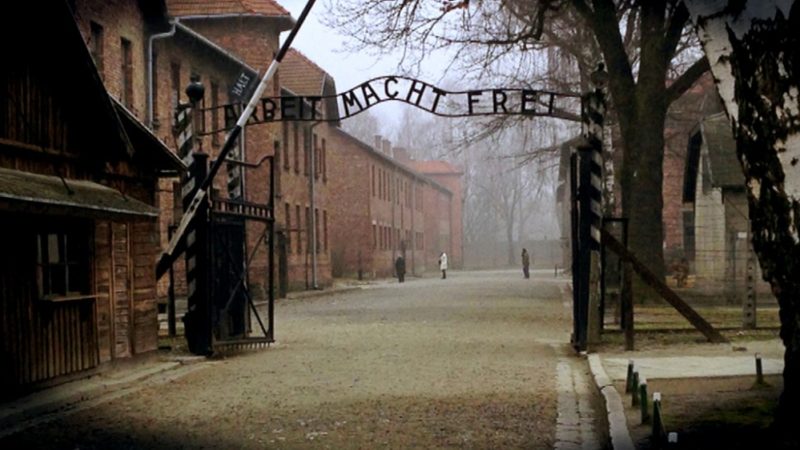 Jugendliche Muslime besuchen Auschwitz (Foto: Michael Schinkel)