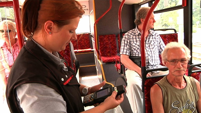 ÖPNV per Handy-Ticket (Foto: SAT.1 NRW)
