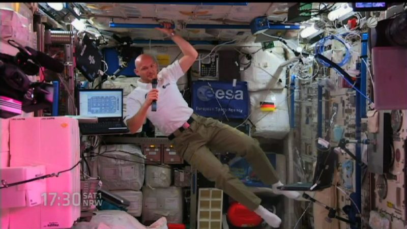 Einmal ins All funken - Schüler chatten mit Astronaut (Foto: SAT.1 NRW)