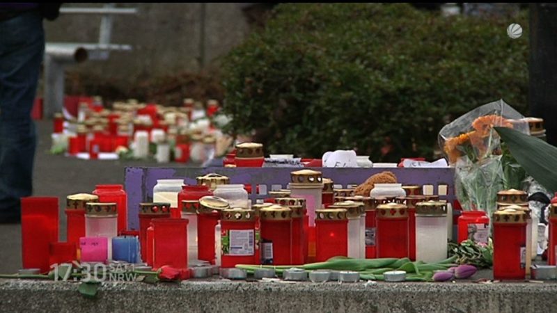 Gedenken an Opfer des Germanwings-Absturzes (Foto: SAT.1 NRW)