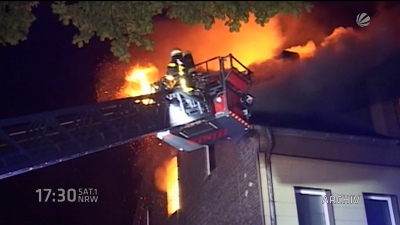 Menschen nach Brand gerettet (Foto: SAT.1 NRW)