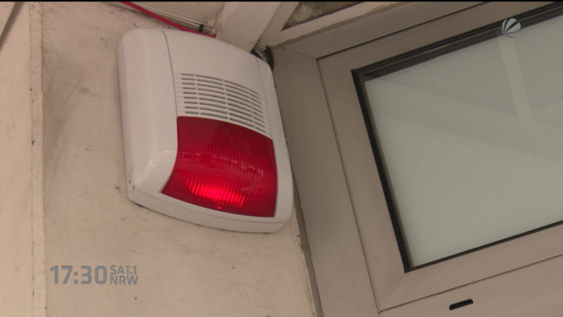 Fehlalarm am Eigenheim kostet Geld (Foto: SAT.1 NRW)