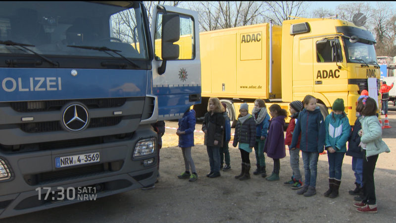 So gefährlich ist der tote Winkel (Foto: SAT.1 NRW)