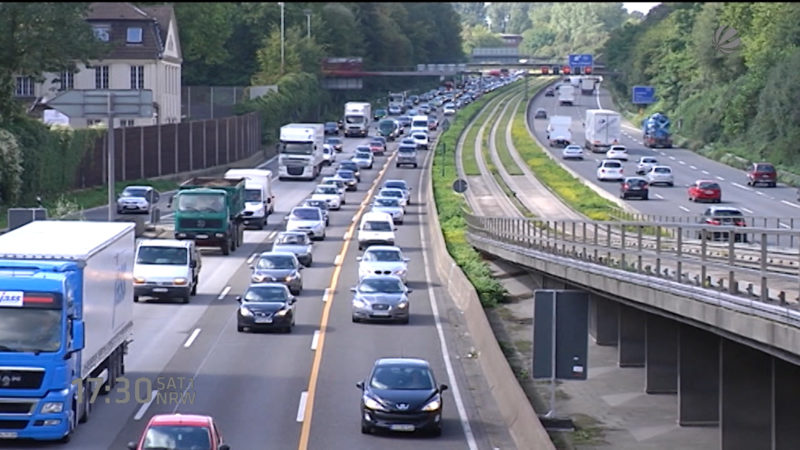 Gefahrgut-Unfall auf der A2 (Foto: SAT.1 NRW)