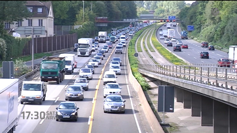 Lkw-Unfall auf der A44 (Foto: SAT.1 NRW)