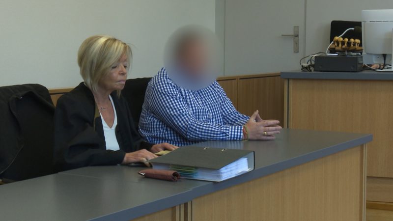 Karussell bricht zusammen - Strafe für Besitzer (Foto: SAT.1 NRW)
