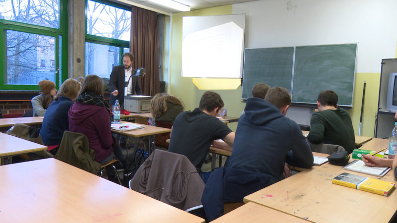 Mehr als zwei Drittel wollen keinen Reli-Unterricht mehr (Foto: SAT.1 NRW)