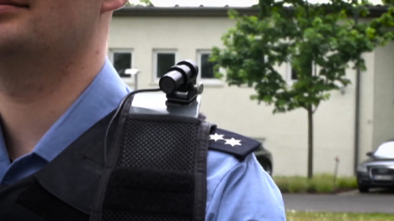 Neue Bodycams für NRW-Polizei (Foto: SAT.1 NRW)