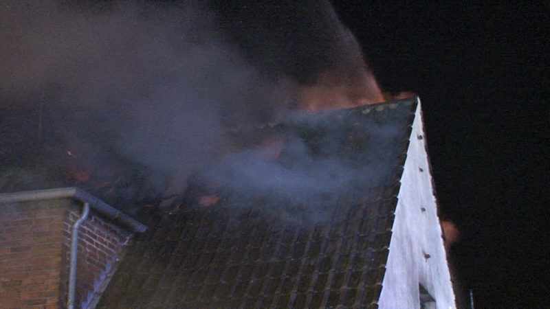 Brandstiftung in Duisburg (Foto: SAT.1 NRW)