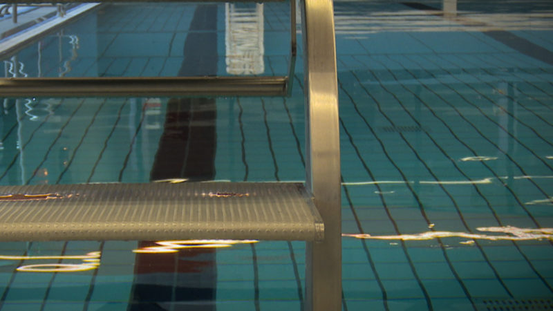 Sexuelle Belästigung in Schwimmbädern (Foto: SAT.1 NRW)