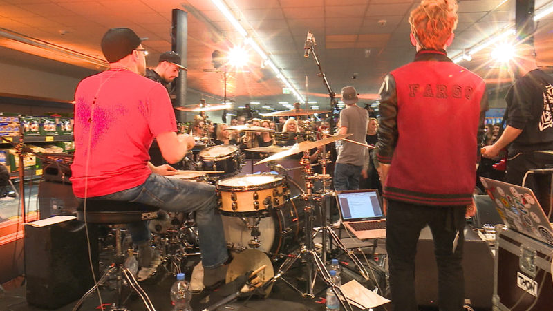 Konzert bei Aldi (Foto: SAT.1 NRW)