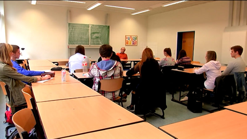 Volksbegehren G9 (Foto: SAT.1 NRW)