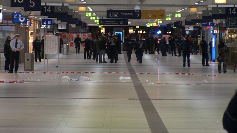 Axt-Angriff am Düsseldorfer Hbf (Foto: SAT.1 NRW)