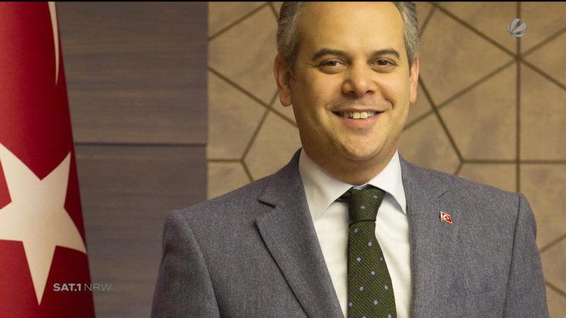 Türkischer Sportminister erwartet (Foto: SAT.1 NRW)