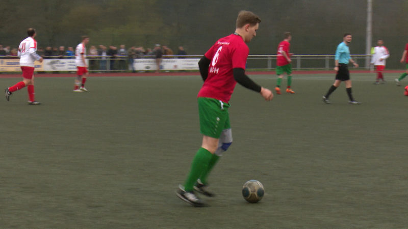 Fußball mit den Uebachs (Foto: SAT.1 NRW)