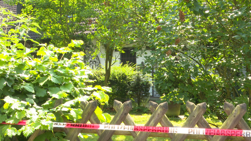 Rentner ausgeraubt und Haus angezündet (Foto: SAT.1 NRW)