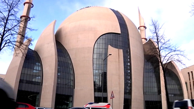 Bombendrohung gegen Zentralmoschee (Foto: SAT.1 NRW)