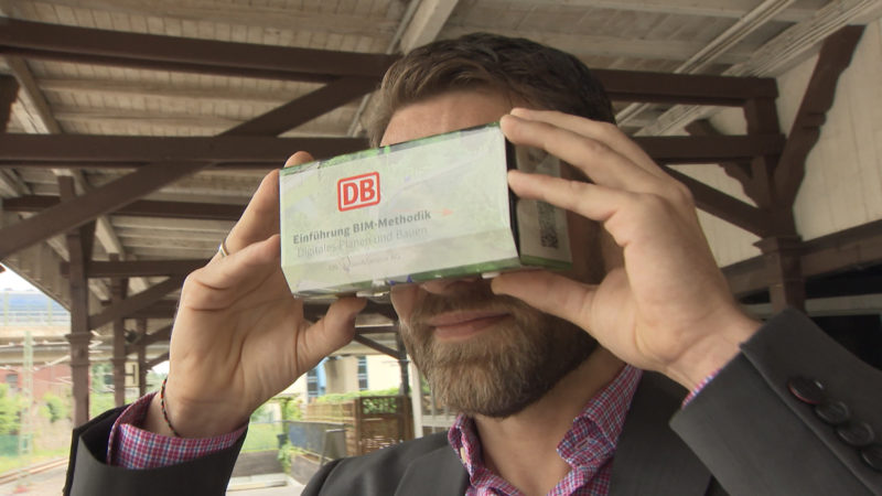 Virtual Reality Bahnhof (Foto: SAT.1 NRW)