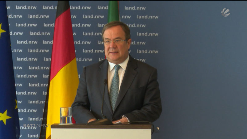 Armin Laschet bittet Auto-Hersteller zur Kasse (Foto: SAT.1 NRW)