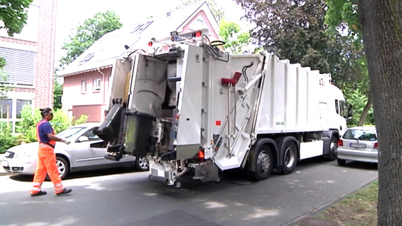 Müllwagen tötet junge Mutter (Foto: SAT.1 NRW)