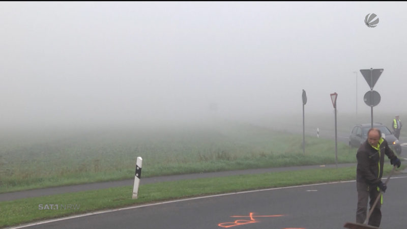 Herbstunfall im Nebel (Foto: SAT.1 NRW)