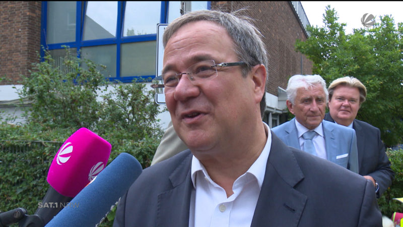 Politik zu Schulbeginn (Foto: SAT.1 NRW)