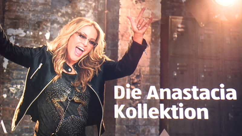 Star-Mode im Discounter (Foto: SAT.1 NRW)