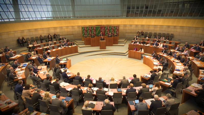 Debatte über Regierungserklärung (Foto: SAT.1 NRW)