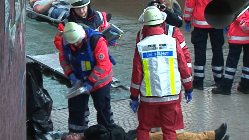 GEGEN TERROR SCHULEN (Foto: SAT.1 NRW)