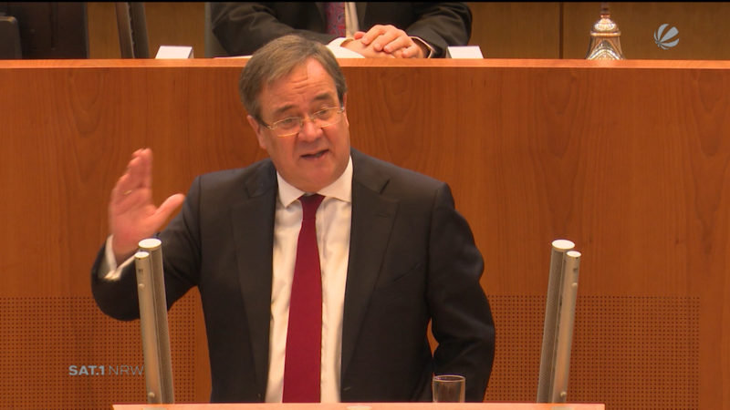 Laschets Regierungserklärung (Foto: SAT.1 NRW)