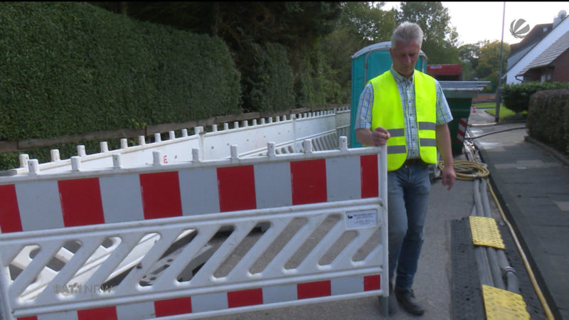 A40: Security-Männer bewachen Vollsperrung (Foto: SAT.1 NRW)