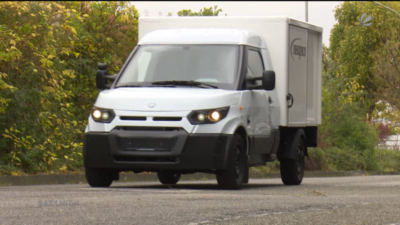 NRW-Verkehrsminister testet Elektro-Autos (Foto: SAT.1 NRW)