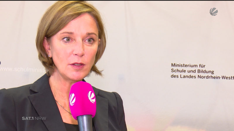 Schulministerin Yvonne Gebauer gibt Antworten (Foto: SAT.1 NRW)