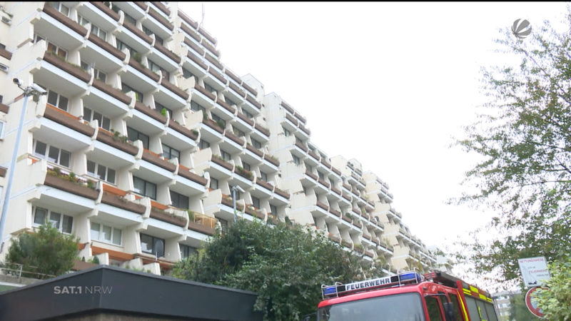 Hannibal-Hochhaus: Eigentümer bekommt Schlüssel zurück (Foto: SAT.1 NRW)