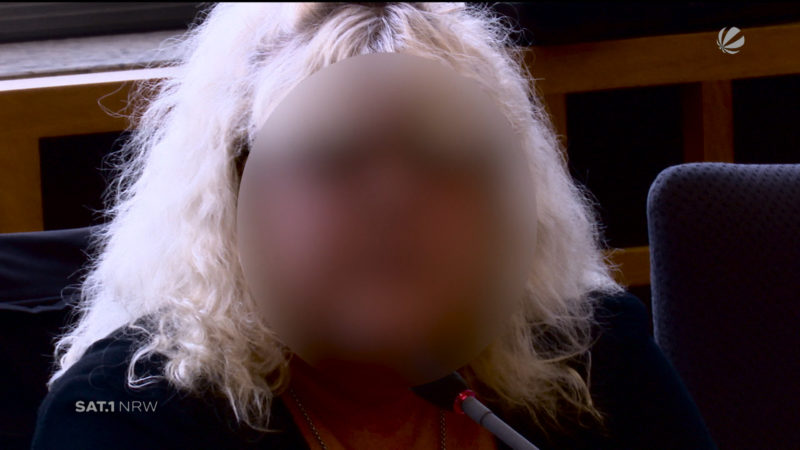 Hesse-Prozess: Mutter des getöteten Christopher sagt aus (Foto: SAT.1 NRW)