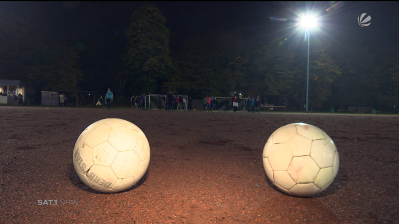 Verein kämpft um Fussballplatz (Foto: SAT.1 NRW)
