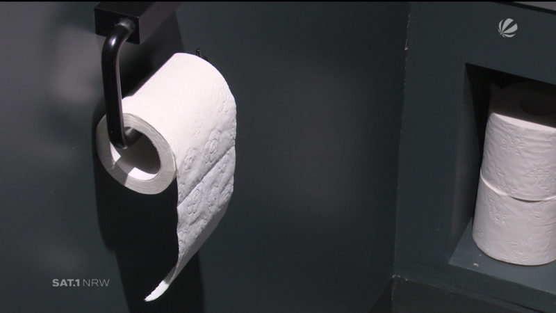 Aus Toiletten wird Kunst (Foto: SAT.1 NRW)